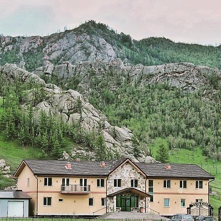 Takhi Resort Terelj Yoliin Hural Exterior foto
